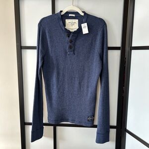 [L] NWT Abercrombie & Fitch Men’s Blue Waffle Henley Long Sleeve Shirt Lounge